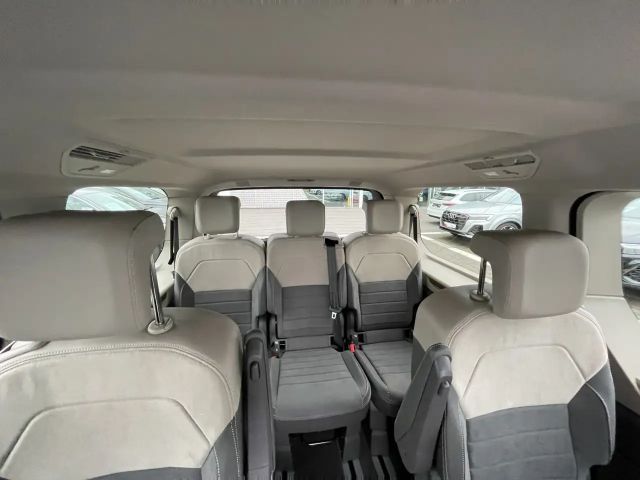 Volkswagen Multivan 2.0 TDI DSG Lang Style T7