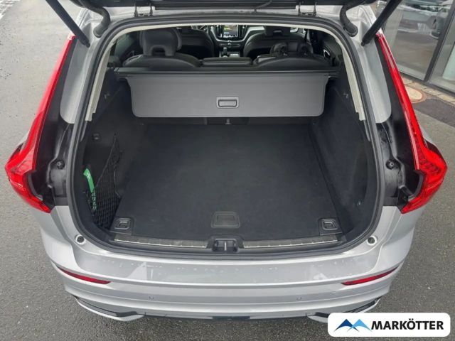 Volvo XC60 AWD Dark Plus