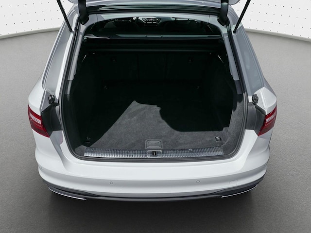 Audi A4 30 TDI Avant S-Tronic