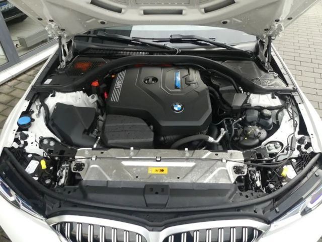 BMW 330 330e Touring