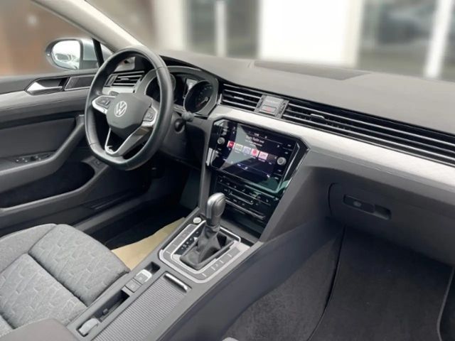 Volkswagen Passat 2.0 TDI Business DSG Variant