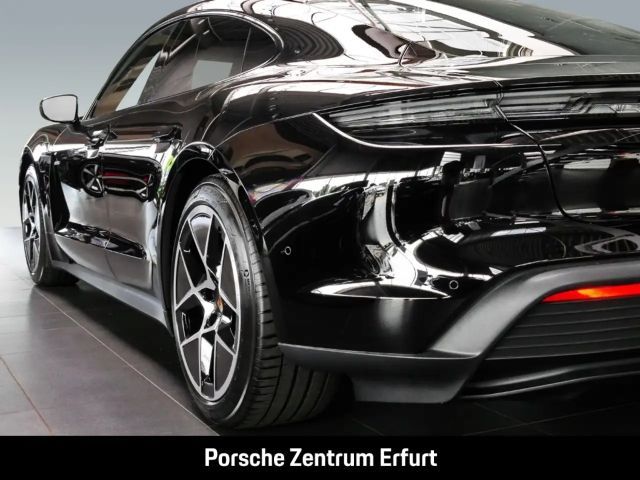 Porsche Taycan Performance Plus