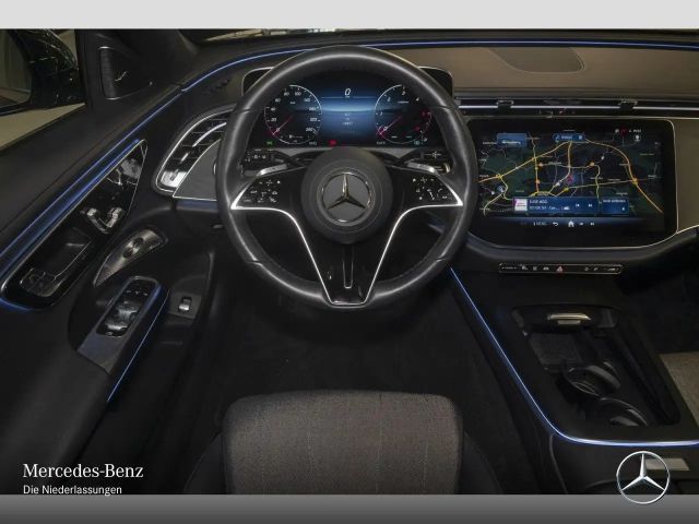 Mercedes-Benz E 220 AVANTGARDE E 220 d Estate