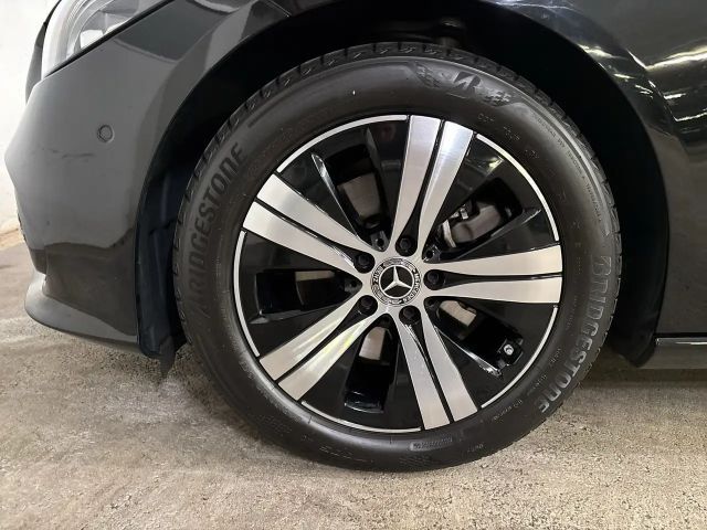 Mercedes-Benz C 220 4MATIC C 220 d Estate