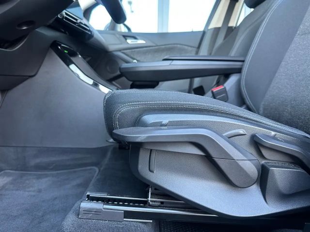 BMW 218 218i Active Tourer Sedan