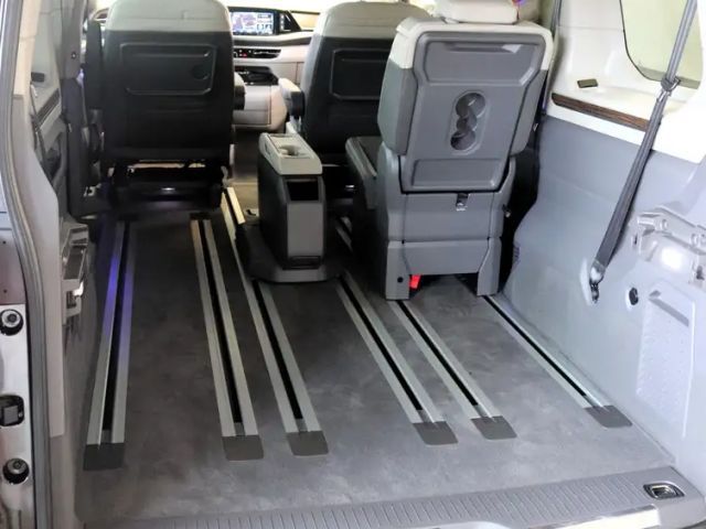 Volkswagen Multivan Style T7