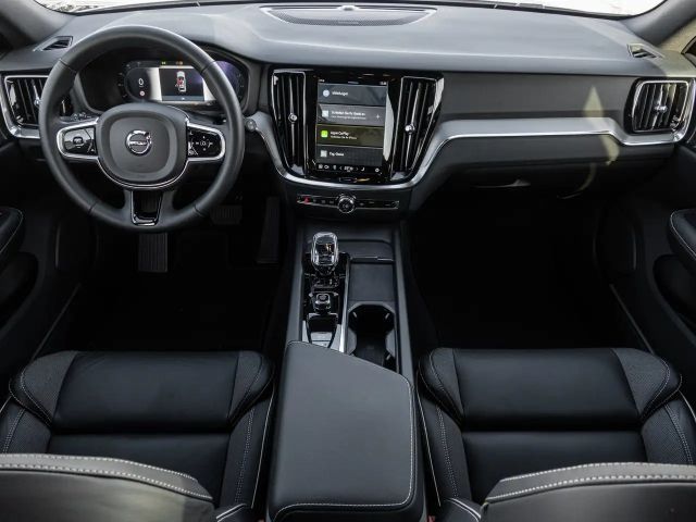 Volvo V60 Cross Country AWD Plus