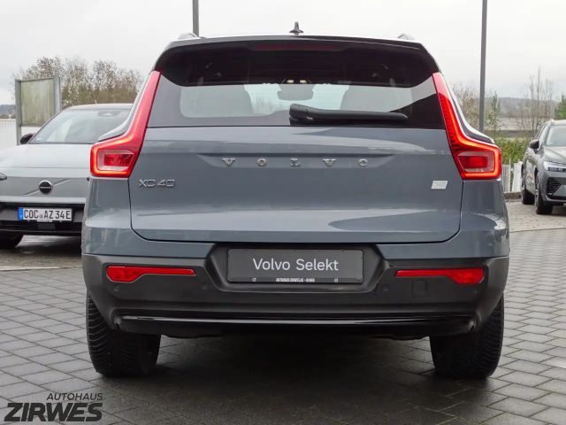 Volvo XC40 AWD Plus Recharge Twin Engine
