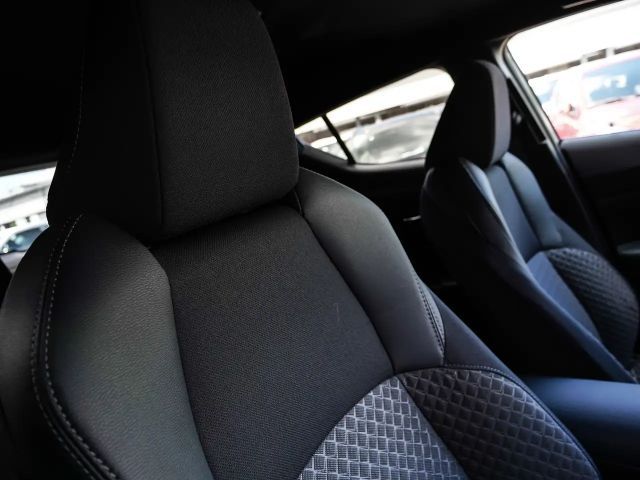 Toyota C-HR Hybride Team D