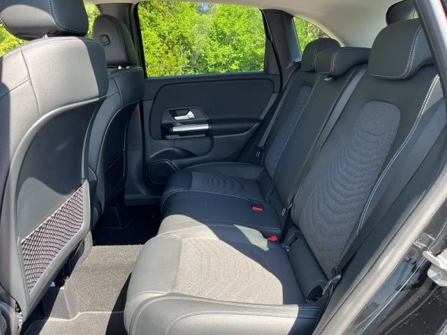 Mercedes-Benz B 200 Progressive