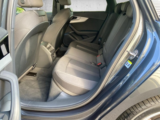 Audi A4 35 TFSI Avant S-Tronic