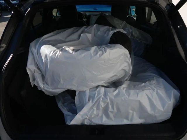 Lexus LBX E-Four Emotion