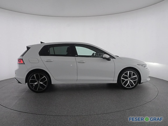 Volkswagen Golf 1.5 eTSI DSG