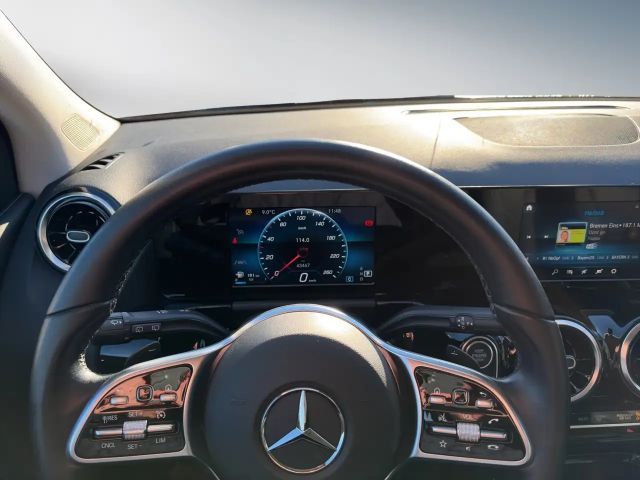 Mercedes-Benz B 180 Progressive