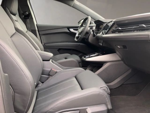 Audi Q4 e-tron Business