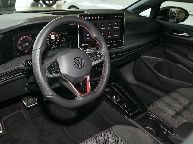 Volkswagen Golf 2.0 TSI DSG Golf VIII