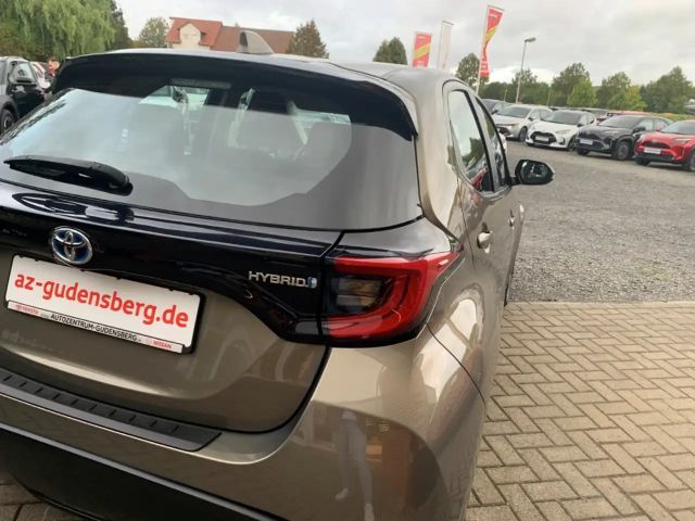 Toyota Yaris Hatchback Team D