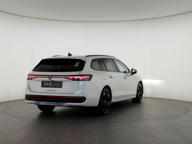 Volkswagen Passat 4Motion DSG R-Line Variant