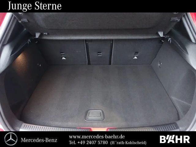 Mercedes-Benz A 250 A 250 e AMG Line