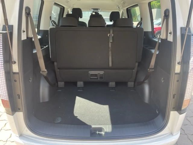 Hyundai Staria Trend