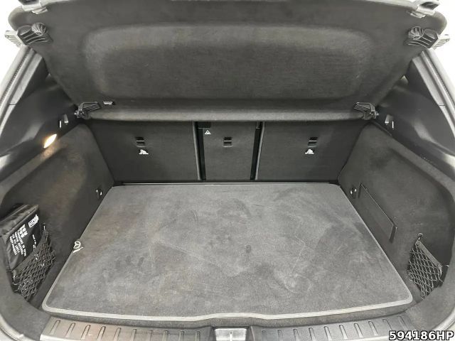 Mercedes-Benz GLA 180 AMG Line