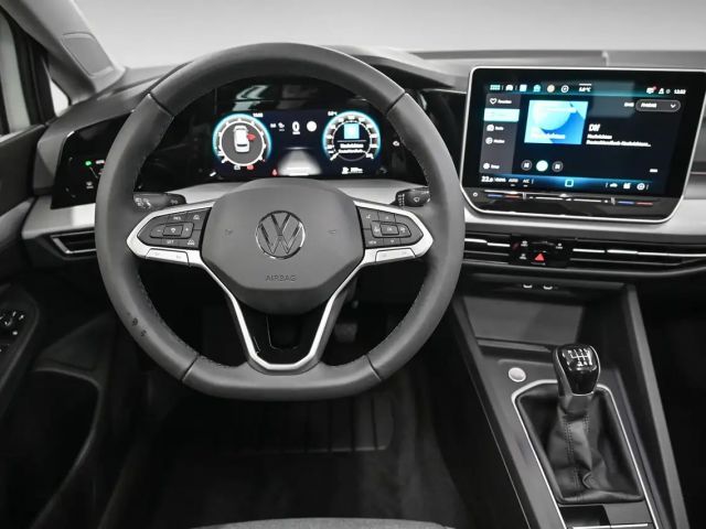 Volkswagen Golf Life Variant