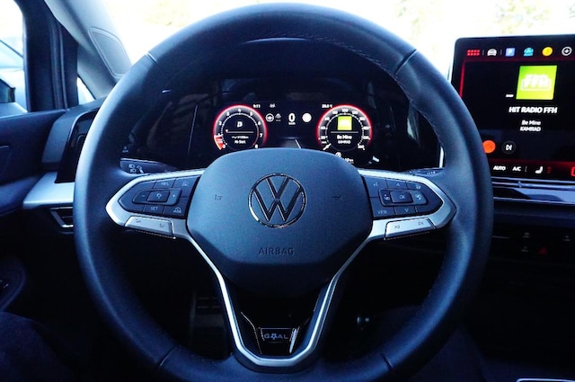 Volkswagen Golf 1.5 TSI DSG