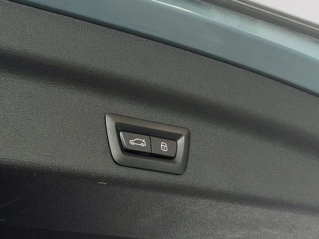 BMW X1 xDrive23d xLine LED ACC 360° Pano HUD H/K