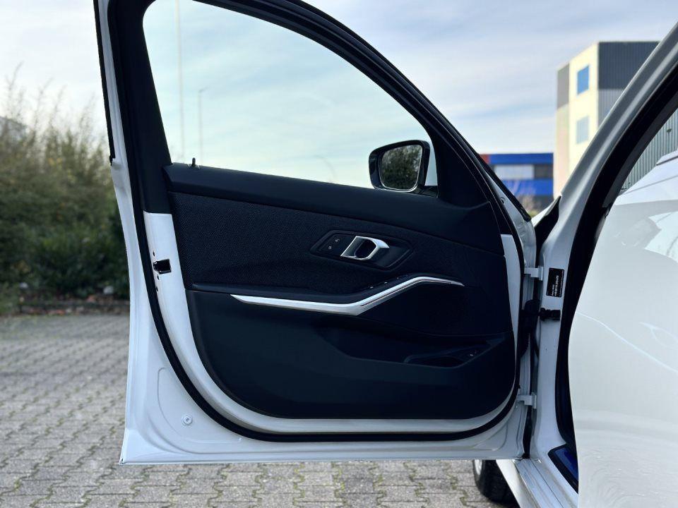 BMW 318 318i Touring