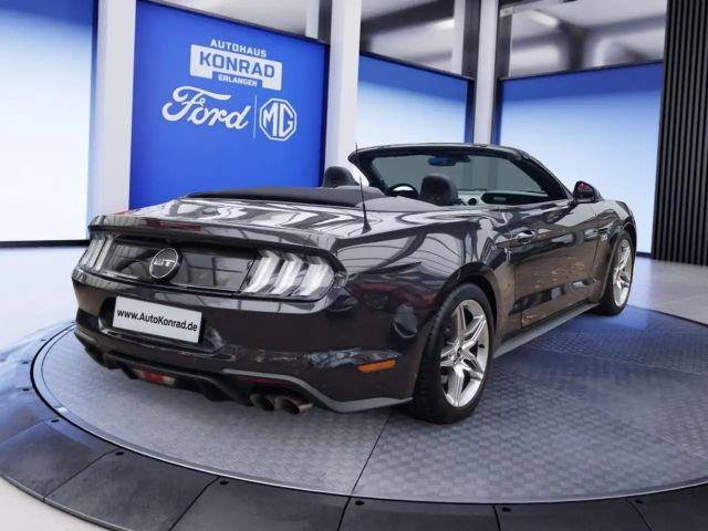 Ford Mustang Convertible GT 5.0 V8