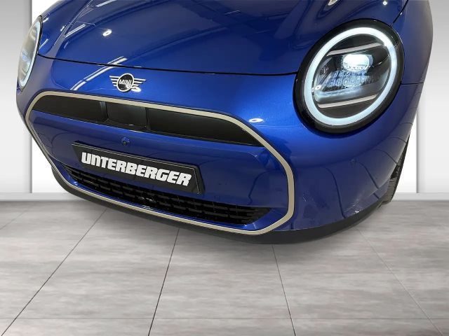 MINI Cooper E Favoured