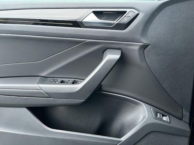 Volkswagen T-Roc 1.5 TSI DSG Plus R-Line