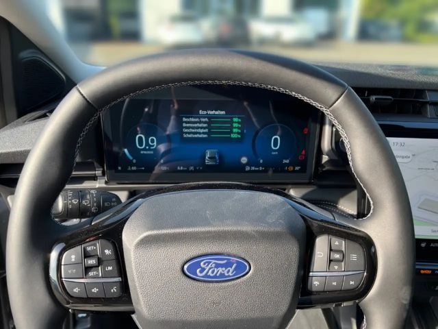 Ford Puma EcoBoost Titanium