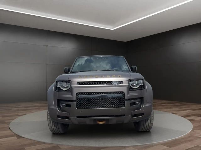 Land Rover Defender 110