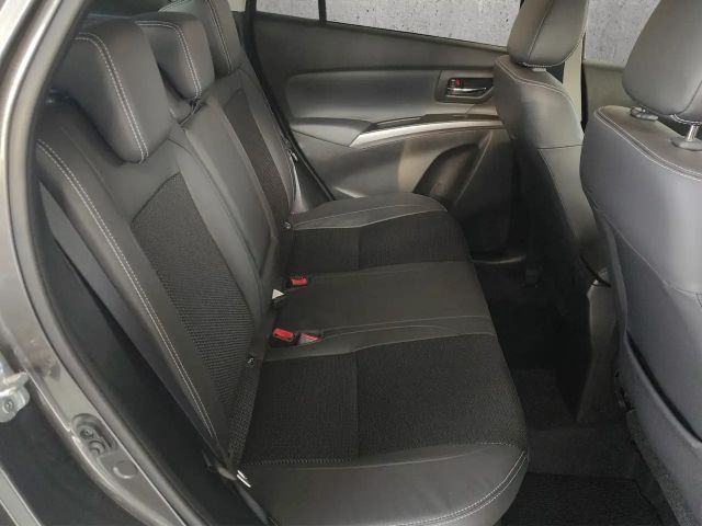 Suzuki S-Cross Hybrid