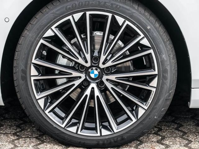 BMW 220 220i Active Tourer M-Sport