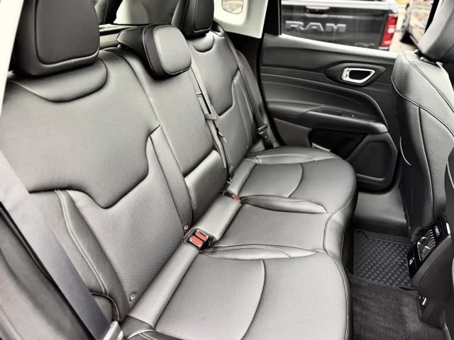 Jeep Compass 4x4 Summit