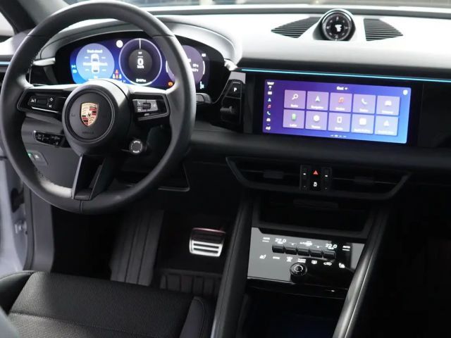 Porsche Macan 4