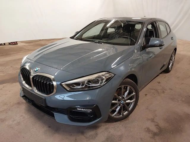 BMW 120 120i Sedan Sport Line