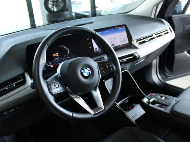 BMW 220 220i Active Tourer