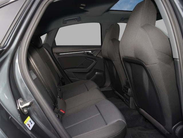 Audi A3 30 TFSI Sedan