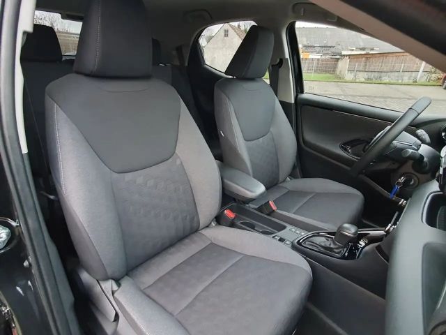 Toyota Yaris Hatchback Hybride VVT-i