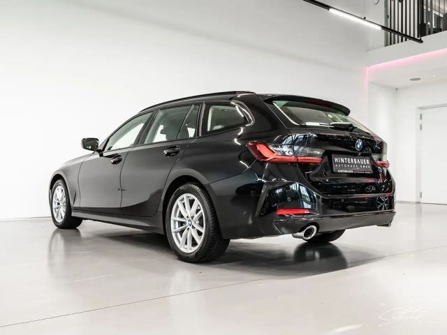 BMW 320 320d Touring xDrive
