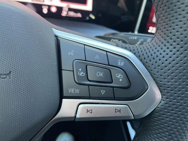 Volkswagen Golf 2.0 TDI DSG Golf VIII R-Line