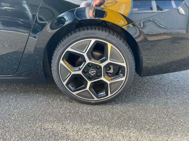 Opel Astra Sports Tourer Ultimate