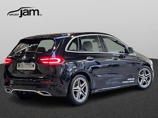 Mercedes-Benz B 180 AMG Line