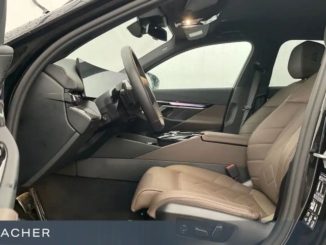 BMW 520 520d M-Sport Sedan xDrive