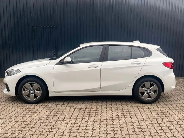 BMW 116 116i 5-deurs Sedan