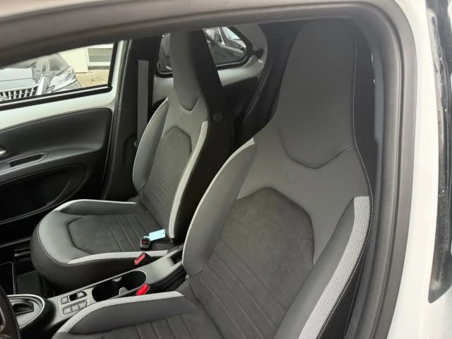 Toyota Aygo X GR Hybride