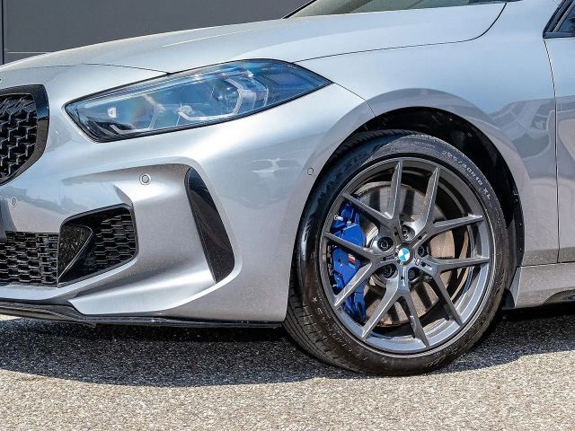 BMW 135 Sedan xDrive